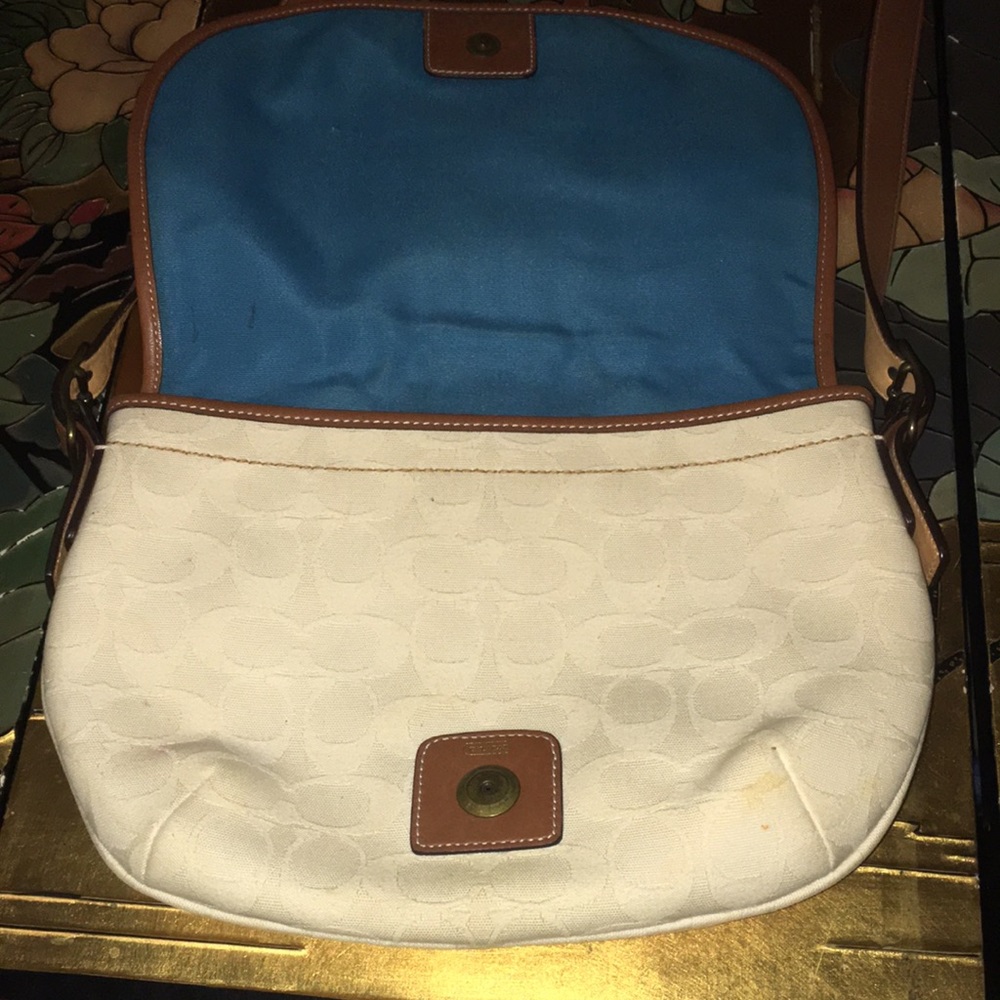 Handbag - Picture 3 of 10